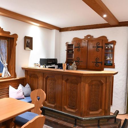 Holzschnitzers Appartements Ehrwald Exteriör bild