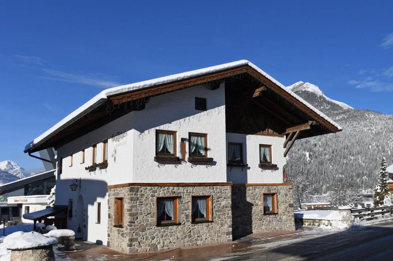 Holzschnitzers Appartements Ehrwald Exteriör bild