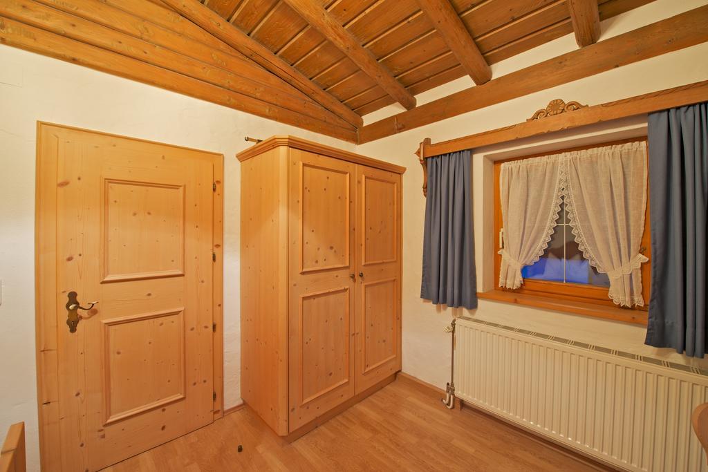 Holzschnitzers Appartements Ehrwald Exteriör bild